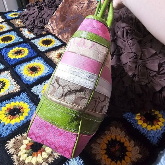 RARE Coach Y2K North South Bleeker Daisy Patchwork Tote Purse - Picture 6 of 10